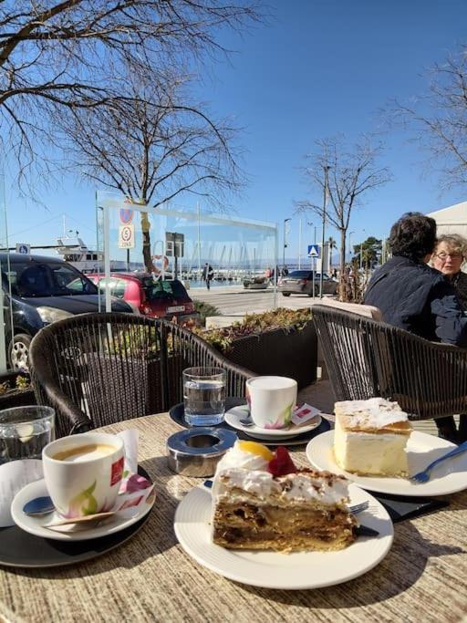 Ferienwohnung Nena In Crikvenica Zewnętrze zdjęcie